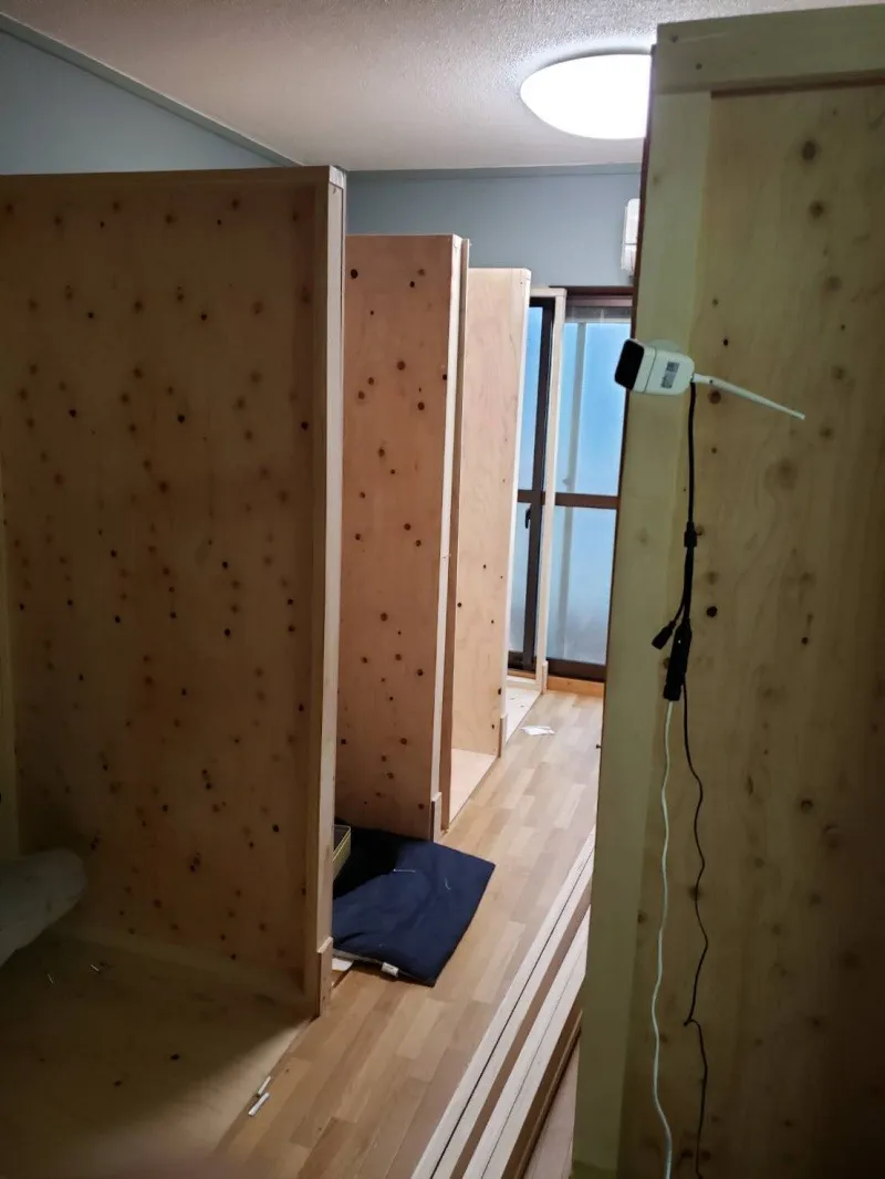 キャスト控室の撤去作業